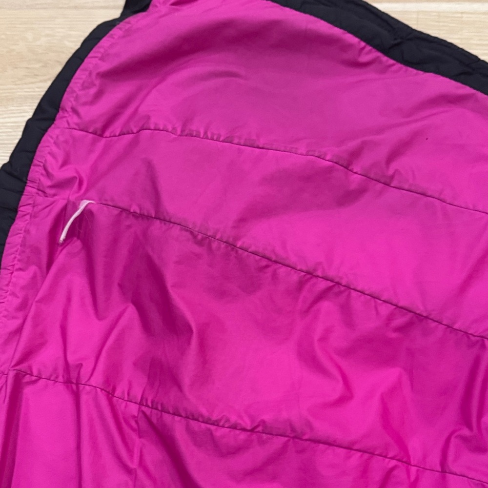 The North Face Fuchsia Lined Down/synth fill Puffer Jacket - Picture 10 of 12